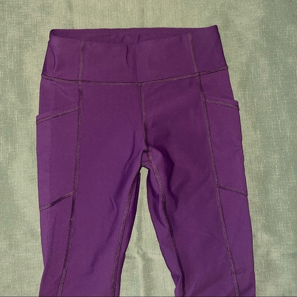 Lululemon Tight Stuff Tight~SIZE:4~ Wine Berry / Bon Bon - Picture 3 of 6